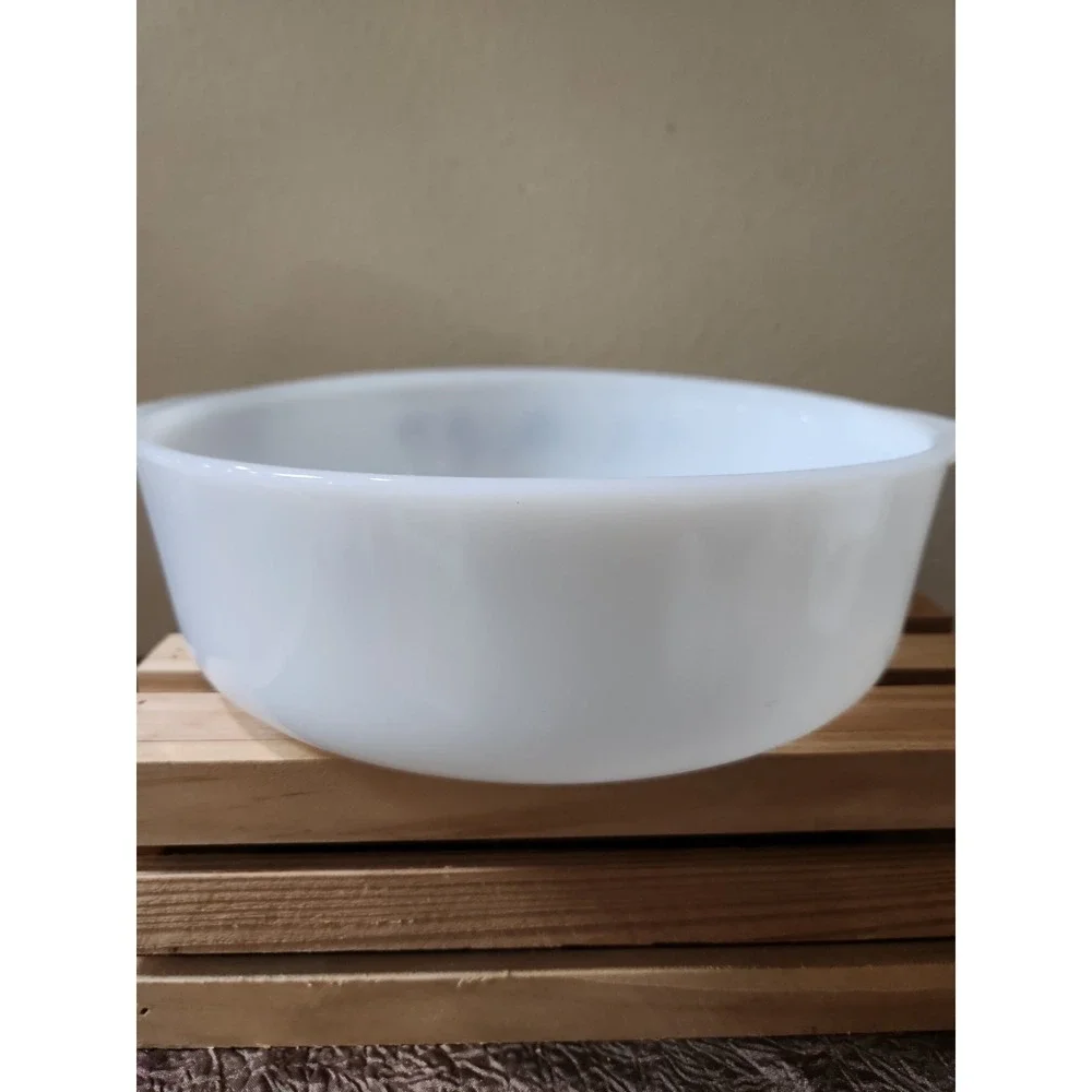 Dynaware Pyr O Rey 8 ½ Inch Milk Glass Casserole Dish With Floral Pattern No Lid